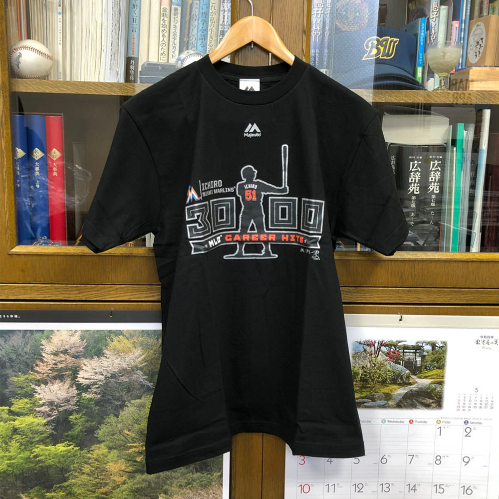 未着用品(used)イチローメジャー通算3000本安打記念Tシャツ白黒2枚セット